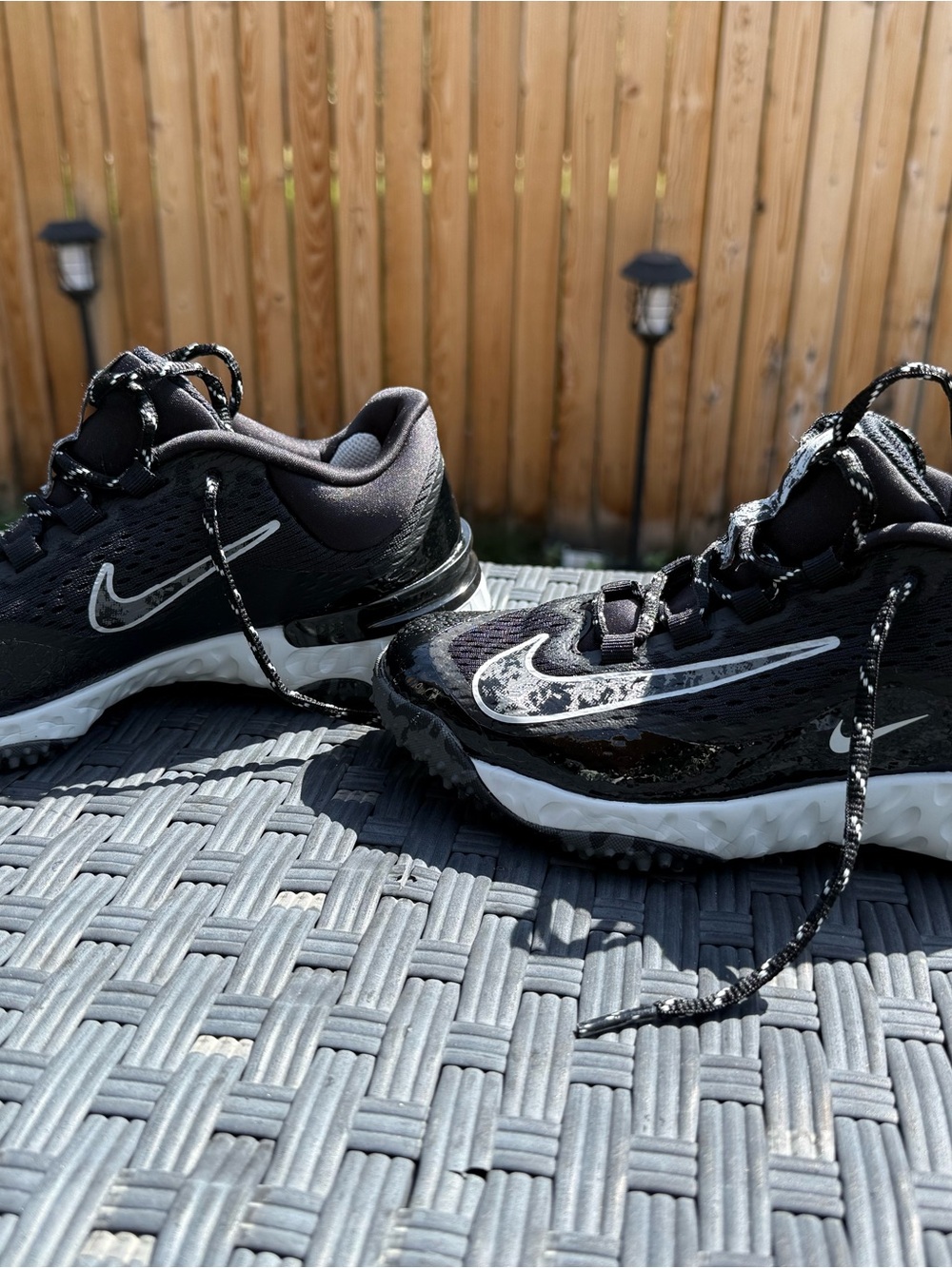 Nike Alpha Huarache Elite 4 Turf - Women’s 7 *FREE SHIPPING*